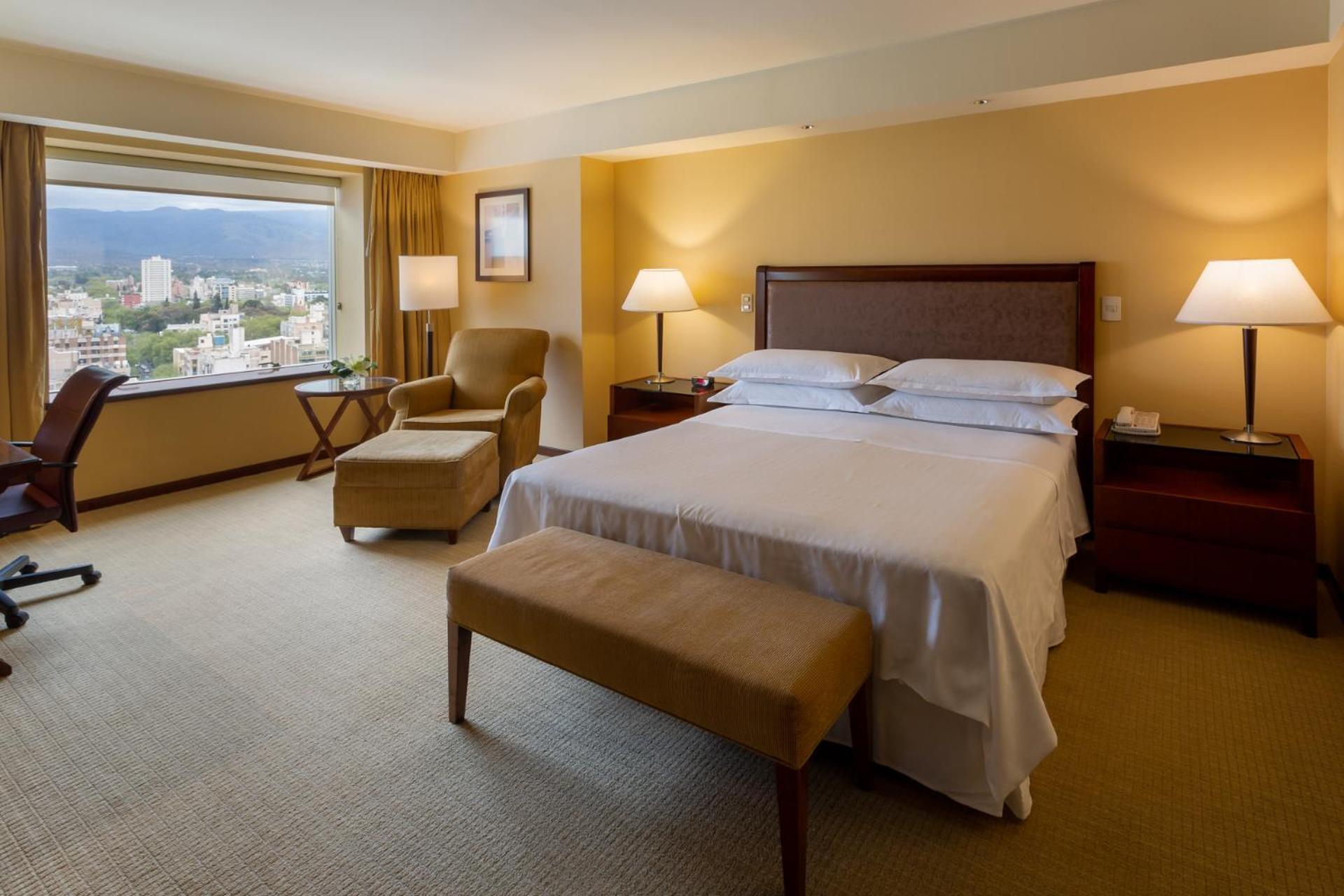 1 King Bed 1 Bedroom Suite,1566986081:JPEG